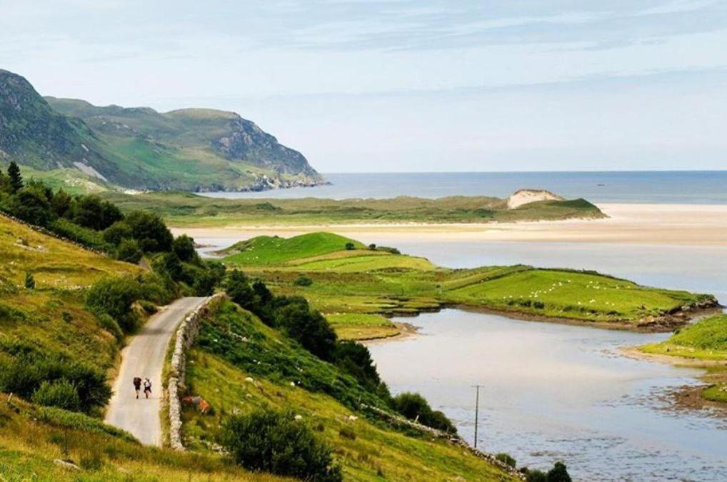 Dungloe Lakeside Lodging Apartment Luaran gambar