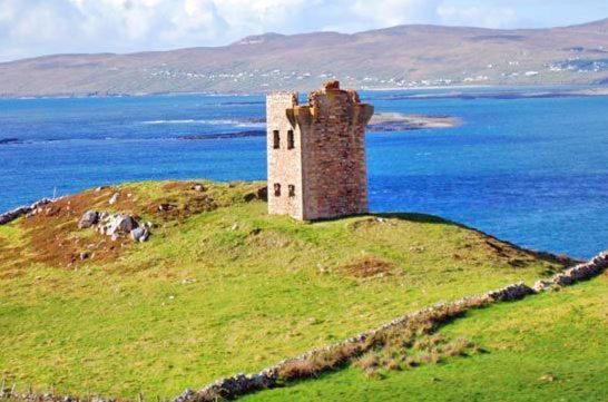 Dungloe Lakeside Lodging Apartment Luaran gambar